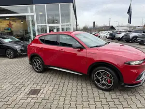 Alfa Romeo Tonale Edizione Speciale Plug-In-Hybrid AWD 280 Sitz- und Bild 4