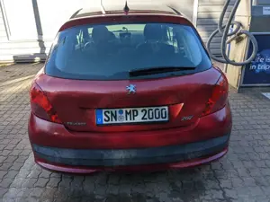 Peugeot 207 207 90 Filou Bild 5