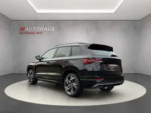 Skoda Karoq Sportline 1,5TSI DSG AHK-Pano-Matrix-Voll Bild 3