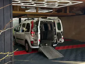 Renault Kangoo Behindertengerecht-Rampe