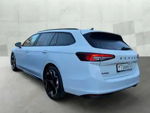 Skoda Superb Combi 2.0 TDI 110 kW Sportline *AHK*FAHRASSISTENZ Bild 5