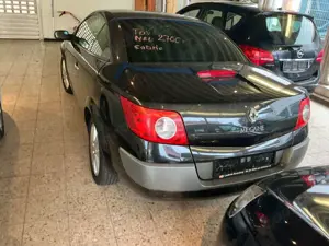 Renault Megane 2.0 Coupe-Cabriolet Privilege Bild 2