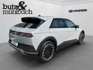 Hyundai IONIQ 5 77,4 kWh 4WD Techniq  inkl. Assistpaket Bild 3
