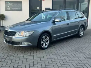 Skoda Superb 1.8 Kombi°AHK°Bi-Xe°Tempo°SitzHzg°PDC°