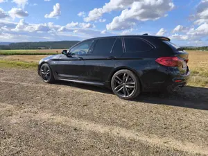BMW 520 i Touring Aut. M Sport Edition LED NAVI LEDER 20" Bild 4