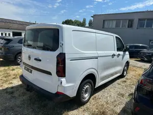 Volkswagen T7 Transporter T7 Kasten 2,0 TDi Kurz HFL Fenster AHK SHZ Kam Bild 2