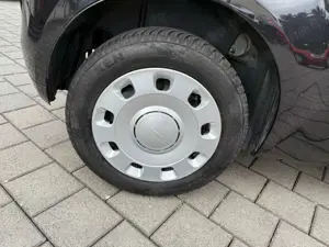Fiat 500 1.0 UConnect Tempomat Klima 6 Gang Hybrid Bild 3