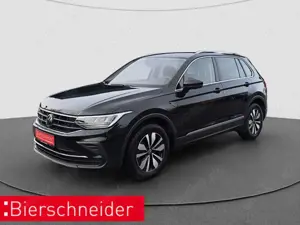 Volkswagen Tiguan 2.0 TDI DSG Move NAVI AHK ACC SITZH RFK APP-CONNEC