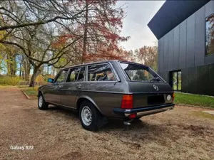 Mercedes-Benz 230 123T 230 H-Zulassung Dekra Gutachten Note 2 - Bild 5