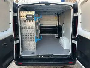 Opel Vivaro Bild 1
