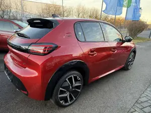 Peugeot 208 1.2 PureTech 100 GT NAVI LED ACC DAB Bild 5