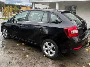 Skoda Rapid/Spaceback Rapid Spaceback 1.2 TSI (Green tec) DSG Style Bild 2
