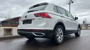 Volkswagen Tiguan Elegance 4Motion LED Bild 3