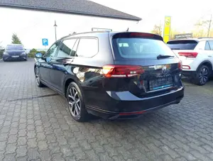 Volkswagen Passat Variant Business 2.0 TDI DSG*HARMAN-KARDON*REAR-VIEW Bild 3