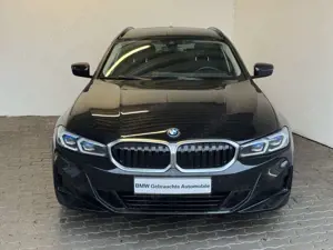 BMW 330 e Tour. CockProf.RFK.HiFi.DrivingAss.SH....