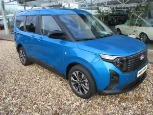 Ford Tourneo Courier Titanium