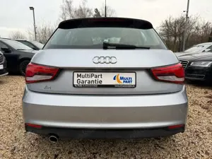 Audi A1 1.0 TFSI design Sportback SitzH.*Nav*32.921KM Bild 5