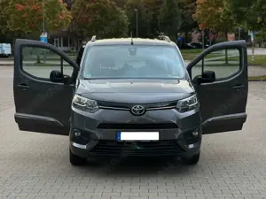Toyota Proace City ProaceCityVersoDiesel 5Türer 1.5 D-4D L1 TeamDe