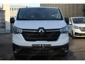 Renault Trafic 2.0 dCi 130 L2H1 AHK/4 Jahresreifen