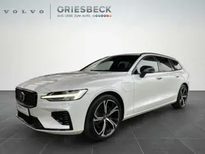 Volvo V60 Kombi T8 AWD*Shz*StHzg*MMY*HUD*LM*DAB+*