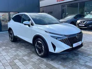 Nissan Qashqai 1.3 DIG-T XTronic N-Connecta Winter/Komfort Bild 4