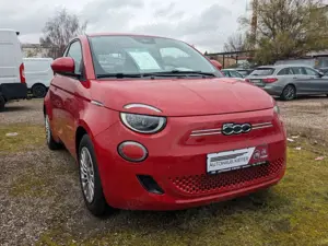 Fiat 500e 23,8 kWh Bild 2