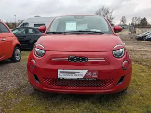Fiat 500e 23,8 kWh Bild 3