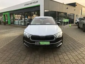 Skoda Octavia Combi Tour AHZV Matrix-LED SmartLink DAB Bild 3