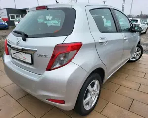 Toyota Yaris Life Klima Bild 4