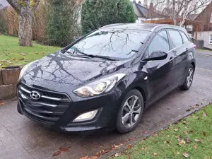 Hyundai i30 i30 blue Kombi 1.6 GDi Trend