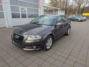 Audi A3 Sportback**2.HAND+AHK+SITZHEIZUNG**
