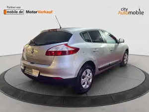 Renault Megane III Lim. 5-trg. 2.Hand/Navi/Klima/Bluet Bild 5