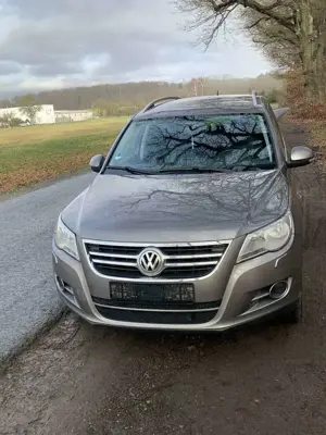 Volkswagen Tiguan 2.0 TDI DPF 4Motion Sport  Style Bild 2