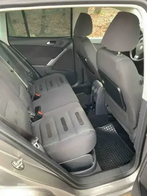 Volkswagen Tiguan 2.0 TDI DPF 4Motion Sport  Style Bild 3