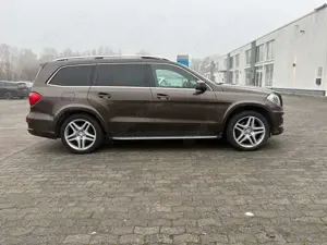 Mercedes-Benz GL 350 GL 350 BlueTec 4Matic/AMG-Line/Pano/Shz/Designo/ Bild 4
