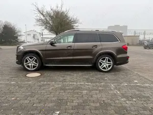 Mercedes-Benz GL 350 GL 350 BlueTec 4Matic/AMG-Line/Pano/Shz/Designo/ Bild 5
