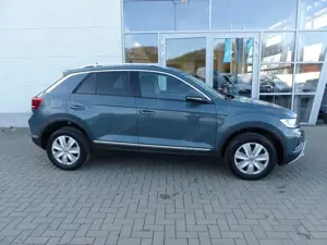 Volkswagen T-Roc 1.5 TSI DSG Style *LED*PDC*Navi* Bild 2