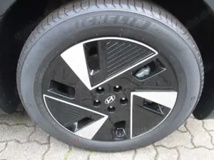 Hyundai IONIQ 5 Elektro 63 kWh 2WD Android Apple CarPlay LED Bild 5