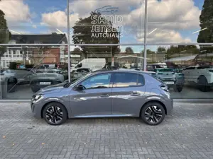 Peugeot 208 1,2 PT 100 Allure 6 Gang ACC Kessy Sitzhzng Bild 3