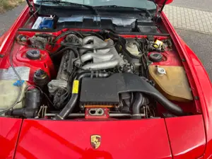 Porsche 944 944 Turbo Bild 5