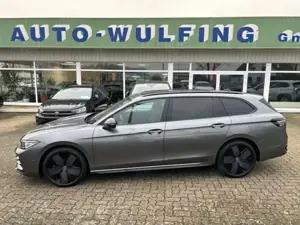 Volkswagen Passat Variant 2.0 TDI-4-Motion R-Line Black +++