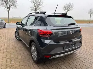 Dacia Sandero Stepway Comfort TCe 90 Bild 3