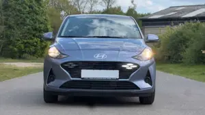 Hyundai i10 1.0 Trend AMT *Nav*Klima*CarPlay*Kamera*PDC* Bild 2