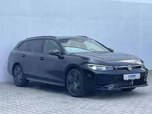 Volkswagen Passat Variant R-Line Signature 1.5 TSI eHybrid DSG AHK Bild 2