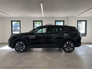 Opel Grandland GS 1.2 Turbo Hybrid 48V eDCT Navi ACC Bild 2