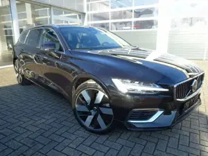 Volvo V60 Ultra Bright T6 AWD/Massage/BW/Pano/360° Bild 5