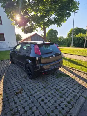 Fiat Punto 5p 1.4 16v Dynamic Bild 2