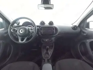 smart forFour EQ/22-KW Boardlader,RWLeasing o.Anz. 99mtl.Gewerbe Bild 3