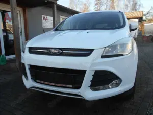 Ford Kuga 4x4 Automatik,DAB+Sitzheiz.