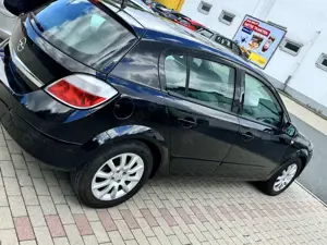 Opel Astra H 1.4. Tüv 12.2027 Bild 3